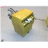 Image 2 : PILZ PNOZ X10 RELAY *LOT OF 4*