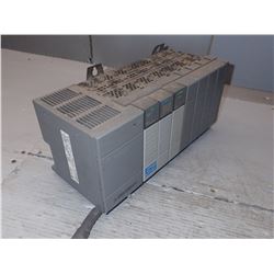 ALLEN BRADLEY SLC 500 POWER SUPPLY *SCRATCH IN PART NUMBER*