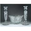 Image 1 : THREE PIECES OF CUT GLASS.