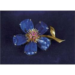 WONDERFUL 14K YELLOW GOLD BLUE LAPIS AND RED STONE FLOWER PIN.