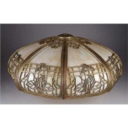 CARMEL SLAG OVERLAY GRILL TABLE LAMP.