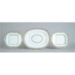 109 –PIECE PORCELAIN DINNER SERVICE BY MINTON IN THE G9264 PATTERN.