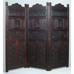LARGE THREE PANEL OAK CARVED ROOM SCREEN.