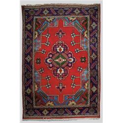 ORIENTAL HAMADAN RUG.