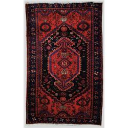 ORIENTAL HAMADAN SCATTER RUG.