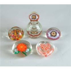 FIVE CHINESE PAPERWEIGHT ITEMS.