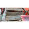 Image 1 : Shelf One