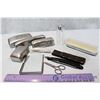 Image 2 : Lot of Vintage Grooming and Toiletry Related