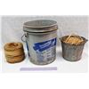 Image 2 : (2) Buckets and (2) Rolls of Twine