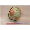 Image 1 : World Globe
