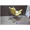 Image 2 : Vintage Metal Rocking Chair (28"x 36")
