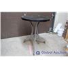 Image 1 : Round Metal Table (2'x2')