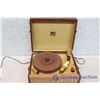 Image 2 : Victrola Record Player