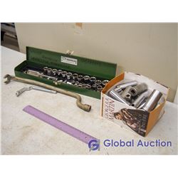 Lot Of Assorted Deep And Shallow Sockets