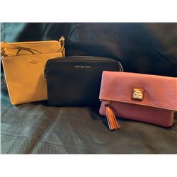 The Wonder of a Lady's Purse!