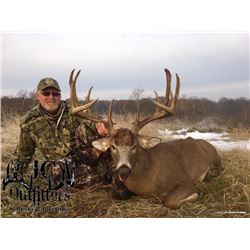 Kansas Muzzleloader Whitetail hunt for 2 hunters