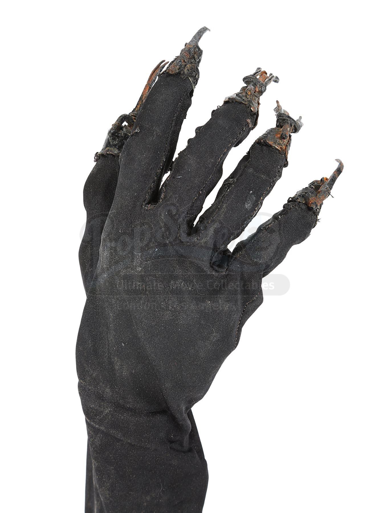 BATMAN RETURNS (1992) Catwoman's (Michelle Pfeiffer) MetalClawed Glove