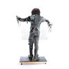 Image 4 : EDWARD SCISSORHANDS (1990) - Edward Scissorhands' (Johnny Depp) Costume Display