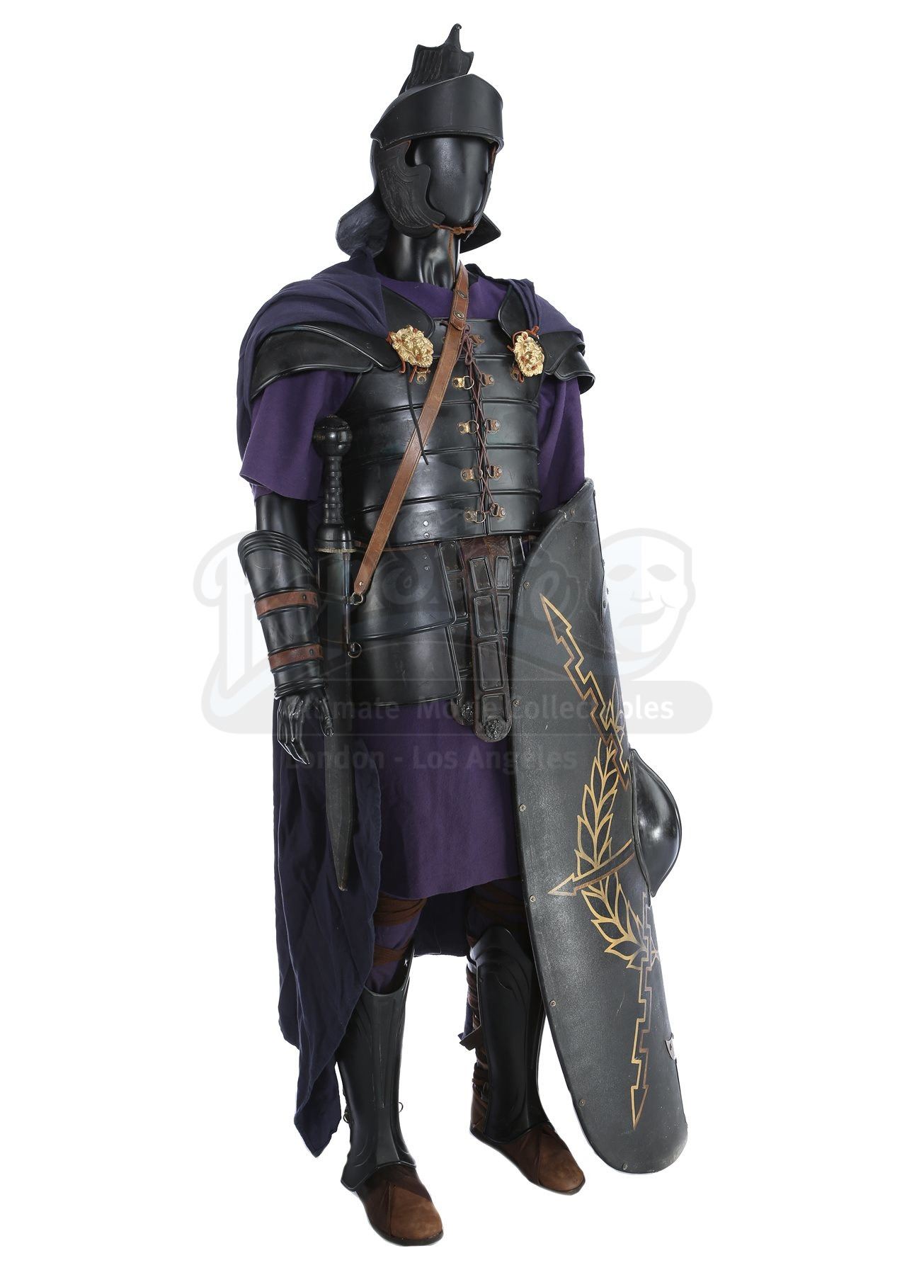 GLADIATOR (2000) - Praetorian Guard Costume with Shield and Weapons