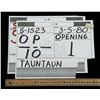 Image 5 : STAR WARS: THE EMPIRE STRIKES BACK (1980) - Pair of Tauntaun Stop-Motion Sequence Paper Slates