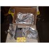Image 1 : Box with contain