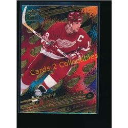 97-98 Paramount Canadian Greats #7 Steve Yzerman
