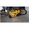 Image 2 : POULAN PRO 16 INCH GAS CHAINSAW RUNNING