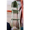 Image 2 : 2 CAMP CHAIRS AND SMALL SHELF