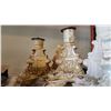 Image 3 : 4 ORNATE PLASTIC CAST BASES