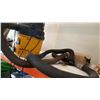 Image 3 : 6.5 HORSEPOWER YELLOW AND BLACK INDUSTRIAL SHOP VAC