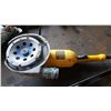 Image 2 : DEWALT 7 INCH ANGLE GRINDER