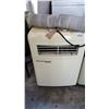 Image 2 : 9,000 BTU AIR CONDITIONER, WITH HOSE