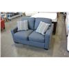 Image 1 : NEW ASHLEY GREY FABRIC MODERN LOVESEAT WITH TWO THROW PILLOWS, RETAIL $1399