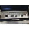 Image 2 : PC-100 YAMAHA PLAYCARD SYSTEM PORTABLE ORGAN