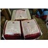 Image 1 : LOT OF THREE QUEEN SHEET SETS