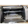 Image 2 : BLACK AND DECKER ROTISSERIE CONVECTION OVEN