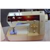 Image 2 : SINGER STARLET SEWING MACHINE