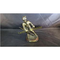 Hockey Player With Engravable Plate 7 Inches Tall