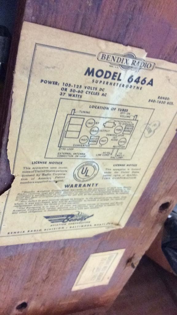 Bendix End Table Radio Model 646a