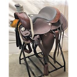 15in Round Skirt Roping Saddle