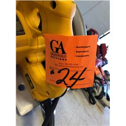 1 DeWalt Electric Circular 7 1/4" Saw