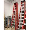 Image 2 : 1 - 10' Louisville Aluminum Ladder