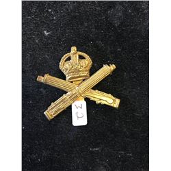 WWI MACHINE GUN CORPS CAP BADGE.