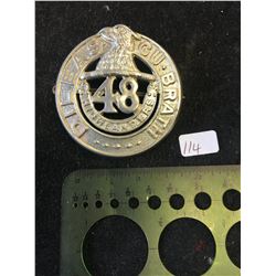 48 HIGHLANDERS CAP BADGE