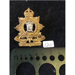 WWII THE ROYAL REGIMENT OF CANADA CAP BADGE