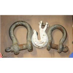 2 HEAVY DUTY SHACKLES AND CHAIN HOOK.