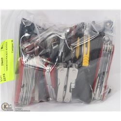 BAG OF ASSORTED POCKET KNIVES