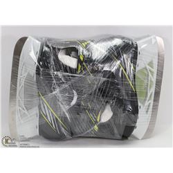 CCM KIDS TACKS SKATES SIZE 29