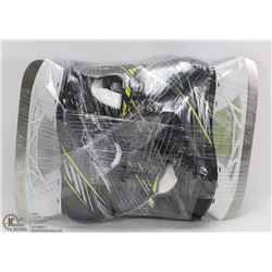 CCM KIDS TACKS SKATES SIZE 30