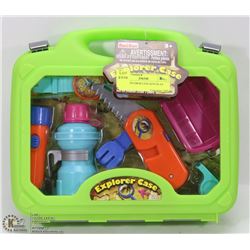 NEW EXPLORER CASE KITS PLAY SET